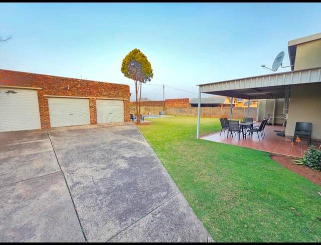 4 BEDROOM HOUSE FOR SALE IN ROTHDENE